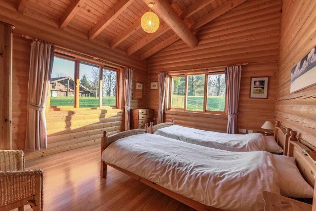 אינגלטון Pinecroft Lodges מראה חיצוני תמונה