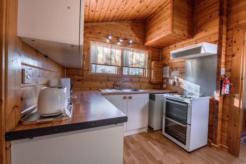 אינגלטון Pinecroft Lodges מראה חיצוני תמונה